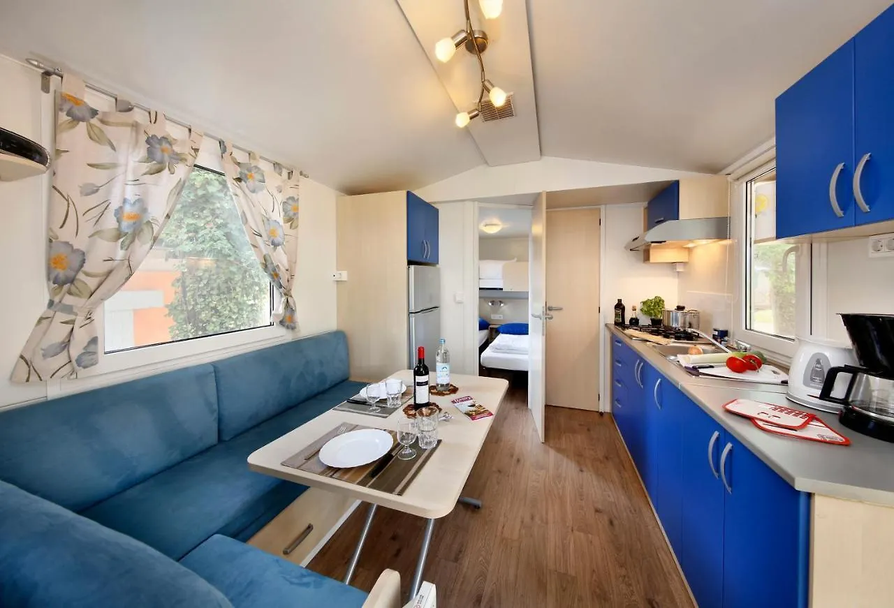 Albatross Mobile Homes on Camping Bi Village Fažana Parco vacanze